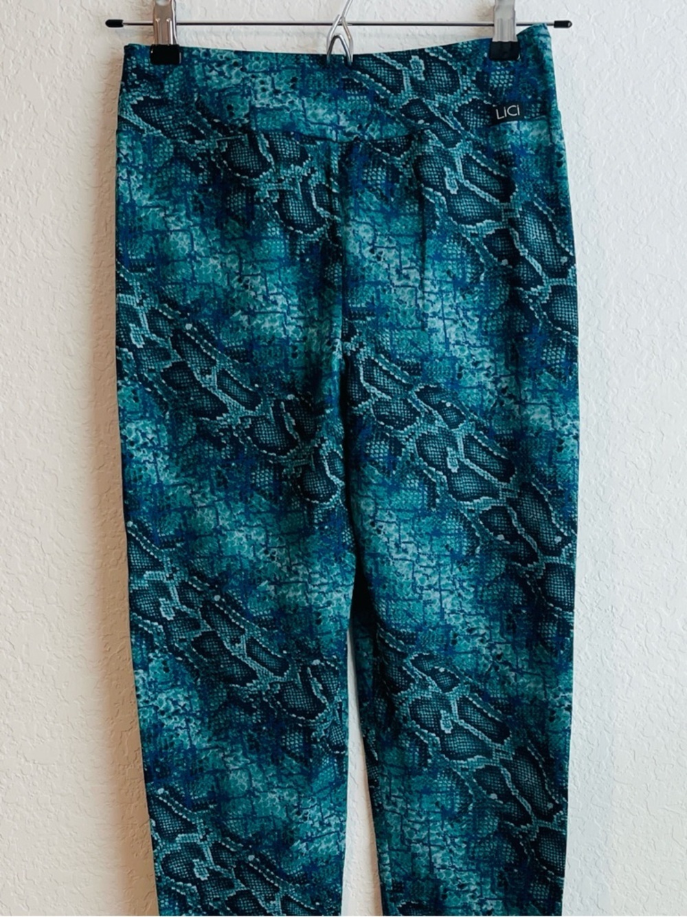 LICI Teal Snake-Print Stretch Leggings